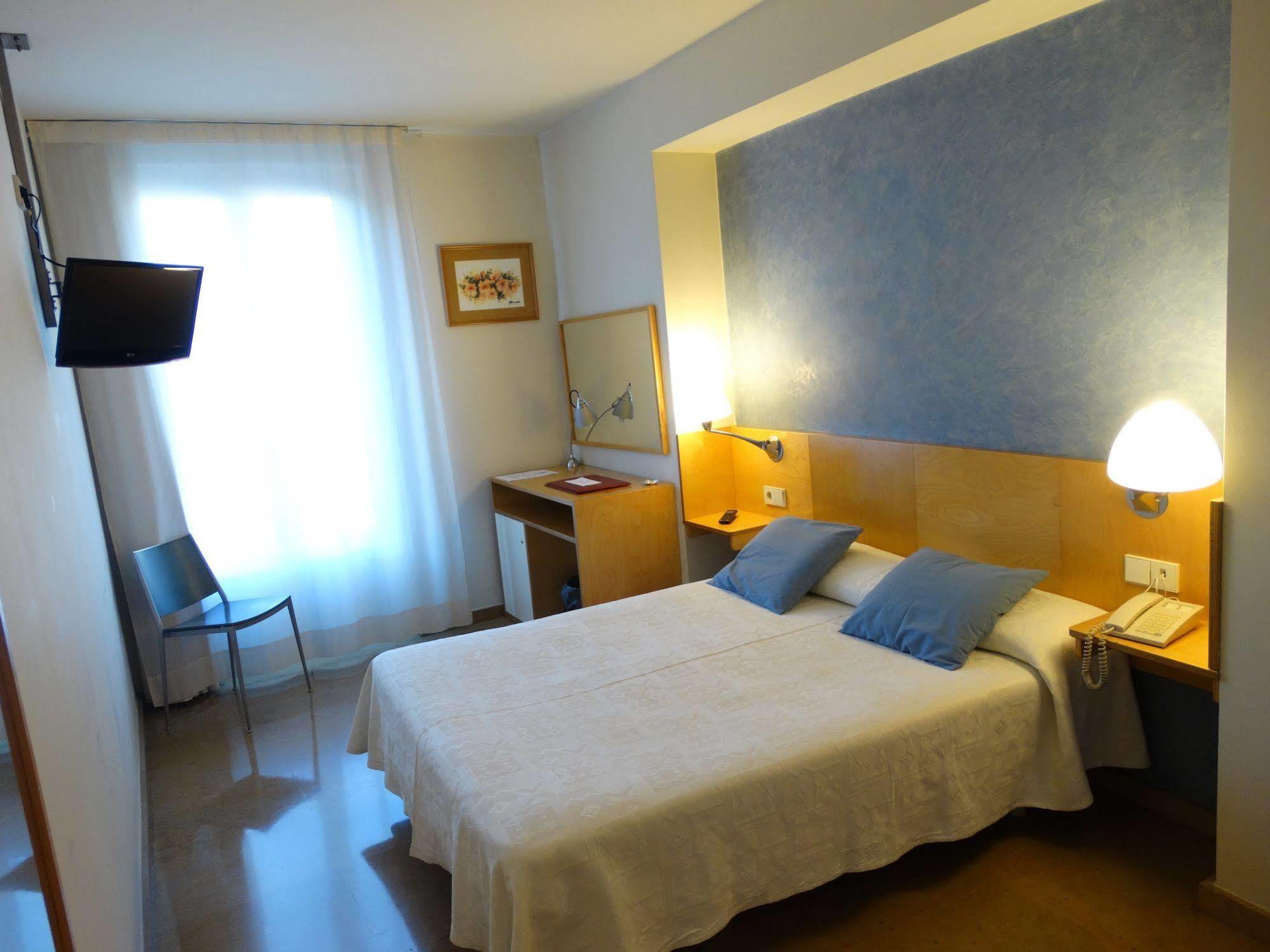 Hotel Rambla Figueres Eksteriør billede